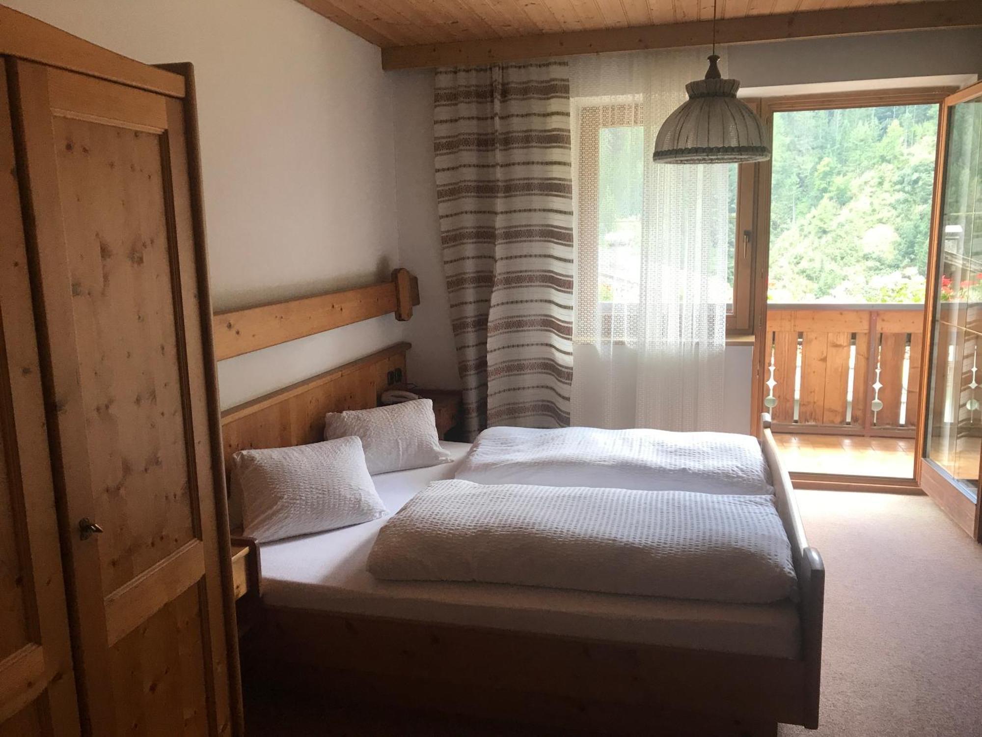Gasthof Wacht Untertilliach 客房 照片